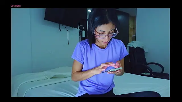 thedianakaro online show from March 27, 3:37 am