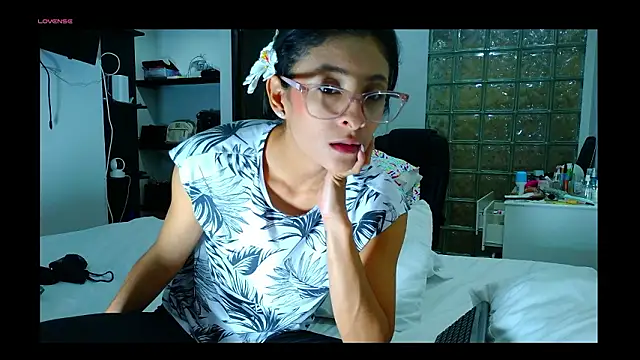 thedianakaro online show from March 23, 2:00 am