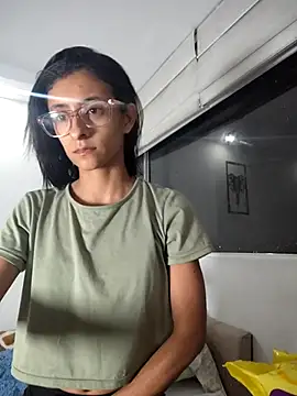 thedianakaro online show from February 13, 3:18 am