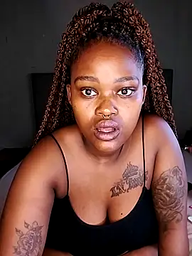 ThickPearlx23 online show from March 16, 6:39 am