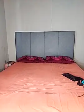 ThickPearlx23 online show from January 7, 6:07 am