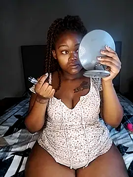 ThickPearlx23 online show from February 26, 6:46 am