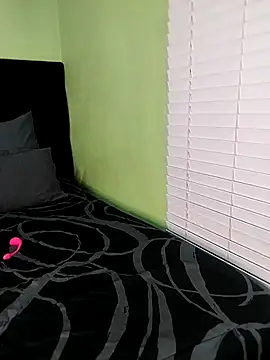 ThickPearlx23 online show from December 5, 7:23 pm