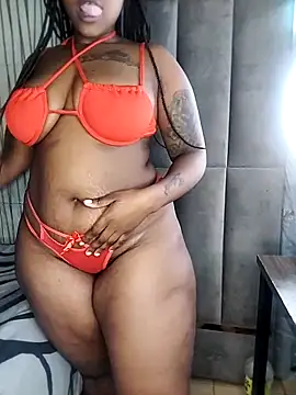 Snapshot of ThickPearlx23 chatting on June 4, 6:18 am ThickPearlx23 online show from June 4, 6:18 am