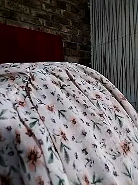 Snapshot of ThickPearlx23 chatting on May 28, 5:15 am ThickPearlx23 online show from May 28, 5:15 am