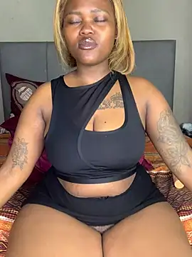 Snapshot of ThickPearlx23 chatting on July 28, 6:20 pm ThickPearlx23 online show from July 28, 6:20 pm