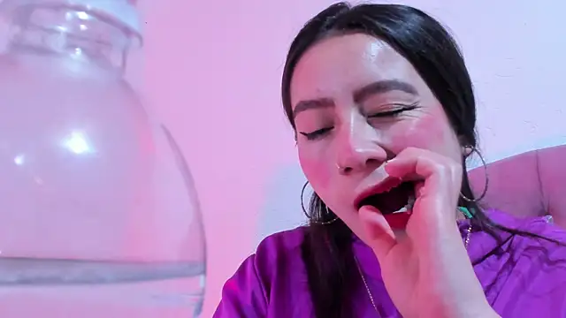 teffy lee online show from March 16, 8:00 pm