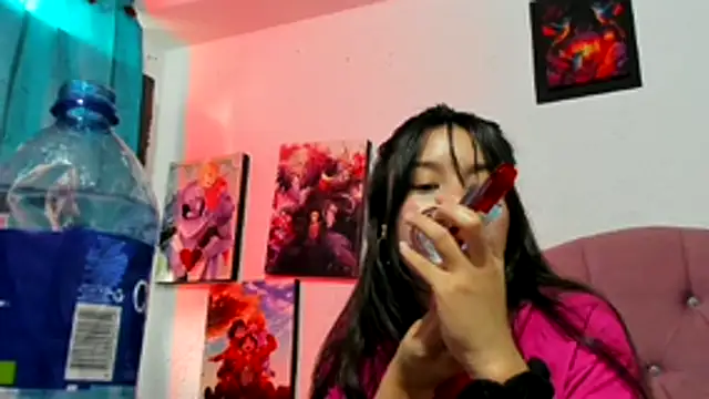 teffy lee online show from April 16, 8:42 pm