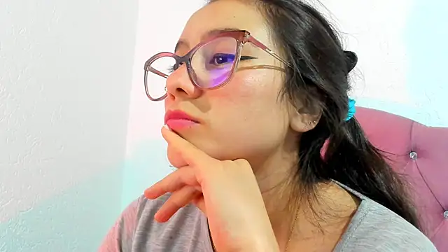 teffy lee online show from February 17, 8:27 pm