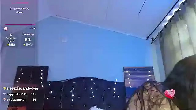 EmilyMorggan online show from February 8, 8:10 pm