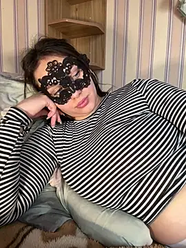 69Laura696 online show from March 2, 1:18 pm