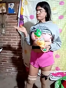 yovana13 online show from November 17, 3:27 pm