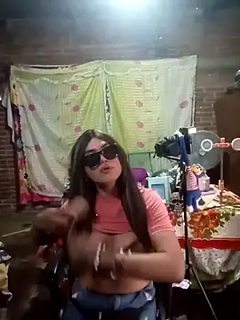 yovana13 online show from February 13, 8:20 pm