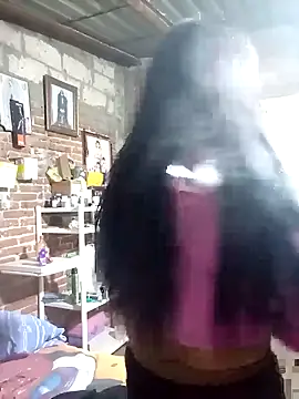 yovana13 online show from November 25, 6:25 am