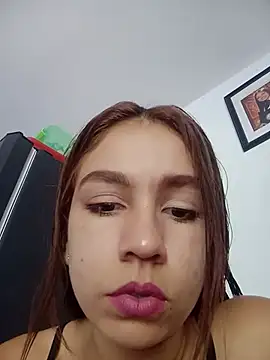 Luci And Sofi online show from May 28, 3:40 pm