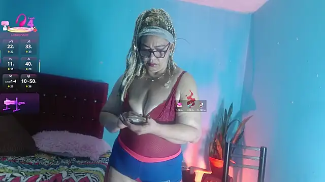 Snapshot of PervertedMature chatting on July 9, 2:16 pm PervertedMature online show from July 9, 2:16 pm
