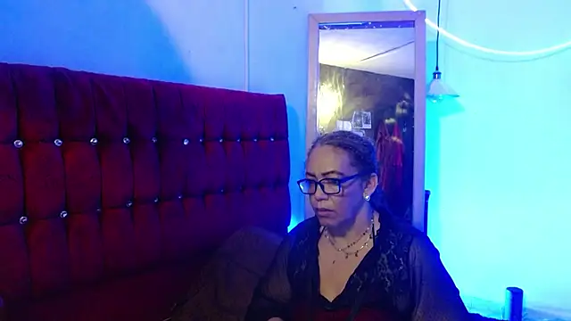 PervertedMature online show from May 17, 1:49 am