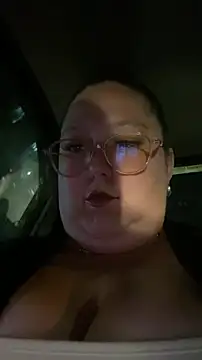 Chloee ep online show from November 27, 12:11 am