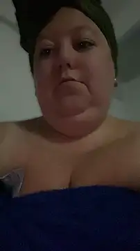 Chloee ep online show from May 25, 3:06 am