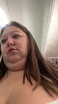 Chloee ep online show from March 22, 2:40 pm