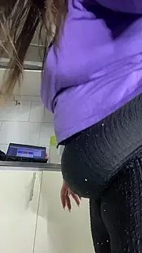 Chloee ep online show from March 19, 5:07 am