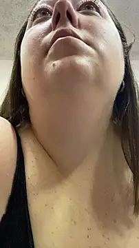 Chloee ep online show from March 25, 2:49 pm