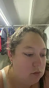Snapshot of Chloee_ep chatting on June 12, 5:05 am Chloee ep online show from June 12, 5:05 am