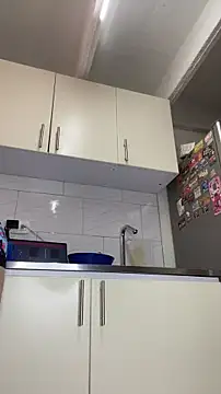 Chloee ep online show from December 3, 6:29 pm