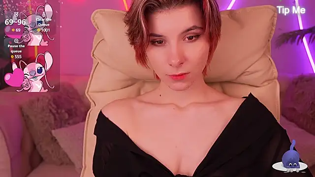 HaylaAmber online show from March 6, 4:28 pm