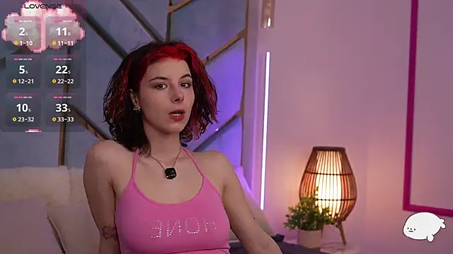 HaylaAmber online show from May 23, 1:10 pm