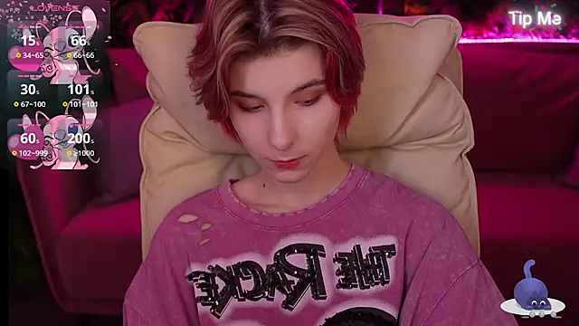 HaylaAmber online show from March 19, 8:00 pm