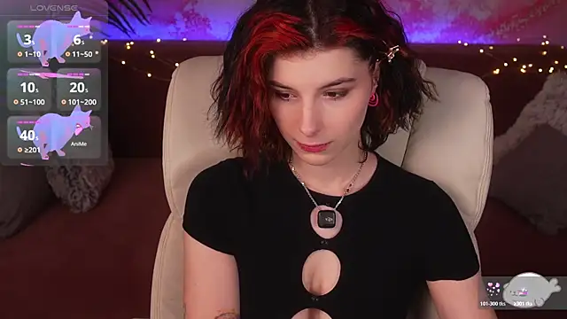 HaylaAmber online show from April 22, 1:18 pm