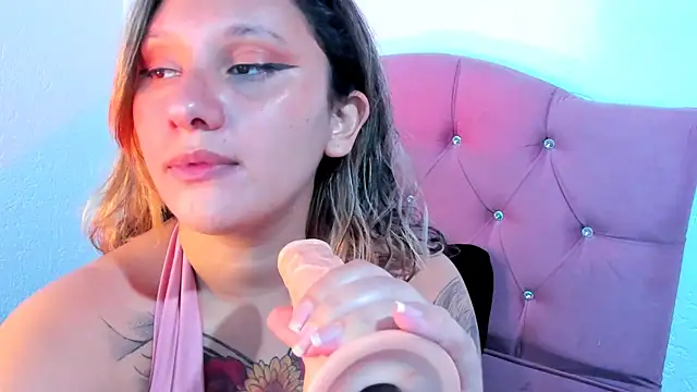 Mila nixon02 online show from March 3, 3:32 pm