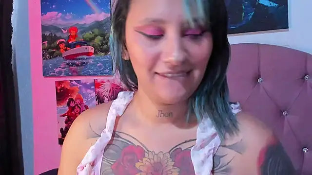 Mila nixon02 online show from July 20, 4:42 pm