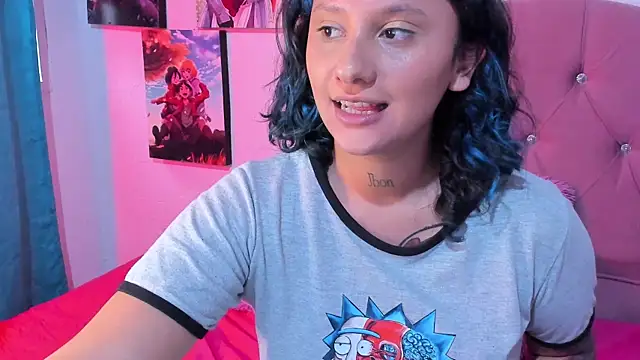 Mila nixon02 online show from May 10, 10:22 pm