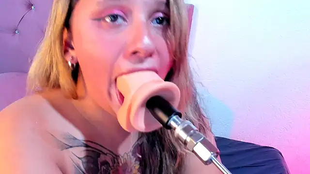 Mila nixon02 online show from February 6, 6:35 pm