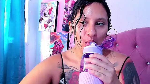 Mila nixon02 online show from March 7, 5:07 pm