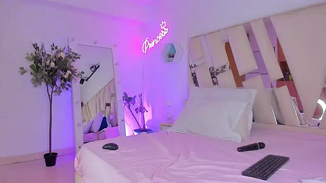 EthanCollens online show from December 14, 8:14 pm