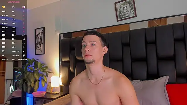 JadeSmiith  online show from September 18, 10:57 pm