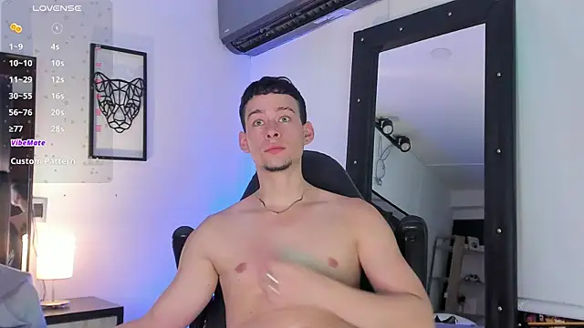 JadeSmiith  online show from March 13, 10:54 pm