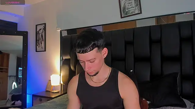 JadeSmiith  online show from September 17, 10:34 pm