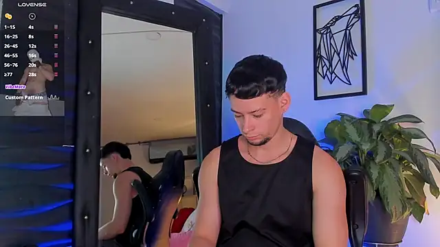 JadeSmiith  online show from November 4, 10:57 pm