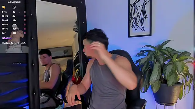 JadeSmiith  online show from November 19, 10:10 pm