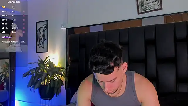 JadeSmiith  online show from November 29, 11:05 pm