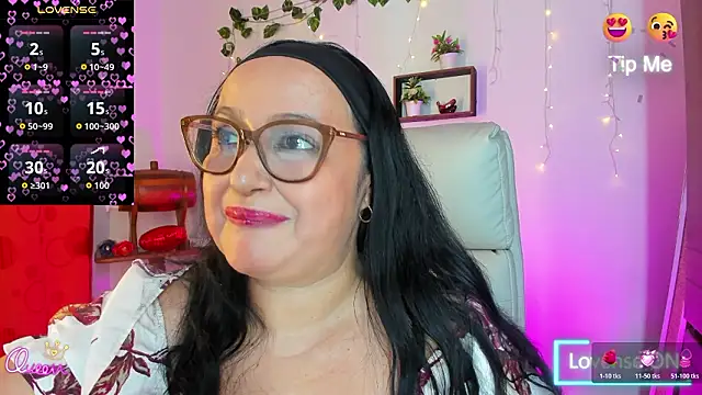 Gia Nahomi online show from March 28, 11:17 pm