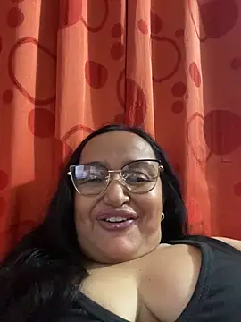 Snapshot of Gia_Nahomi chatting on February 7, 4:37 am Gia Nahomi online show from February 7, 4:37 am