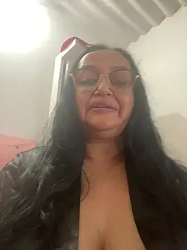 Snapshot of Gia_Nahomi chatting on January 8, 7:45 am Gia Nahomi online show from January 8, 7:45 am