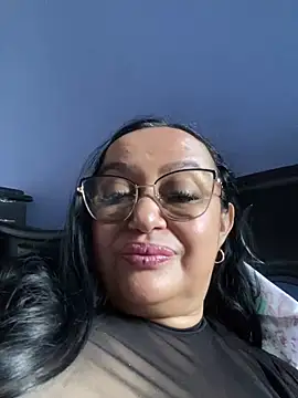 Snapshot of Gia_Nahomi chatting on December 13, 8:37 pm Gia Nahomi online show from December 13, 8:37 pm