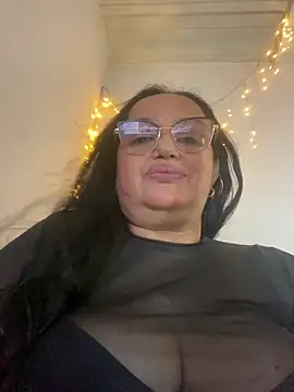 Snapshot of Gia_Nahomi chatting on January 19, 5:15 am Gia Nahomi online show from January 19, 5:15 am