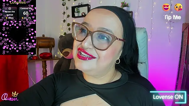 Gia Nahomi online show from March 25, 10:52 pm